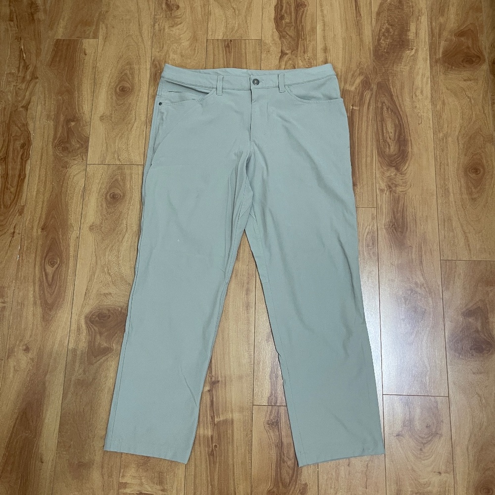 Lululemon Men Sand Gray Pants 33" Waist New without Tag